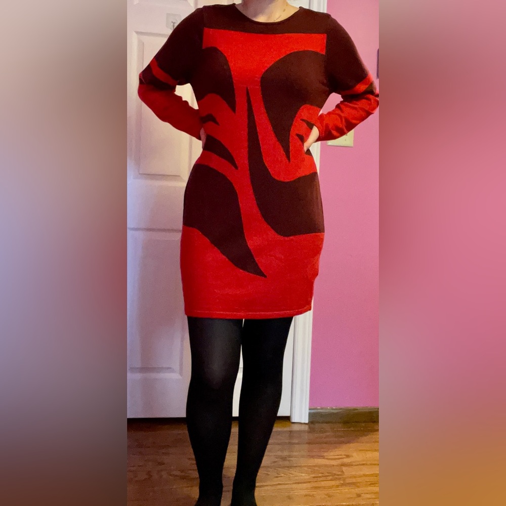 Red & burgundy tiger stripe dress.